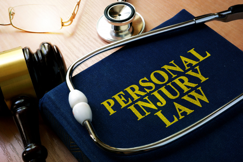 Personal injury lawyer for employee